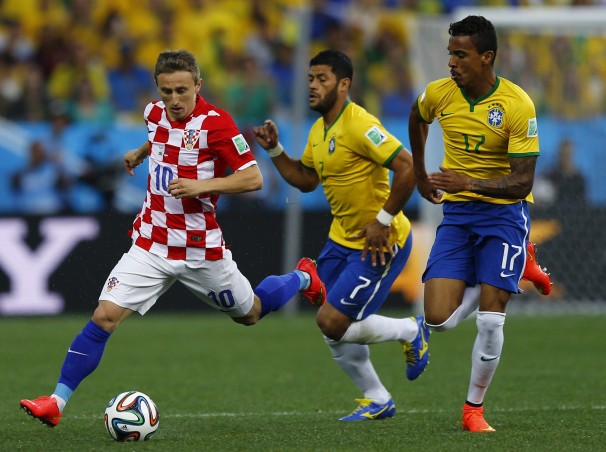 2014-06-12T201417Z_01_GK113_RTRIDSP_3_SOCCER-WORLD-M01-BRA-CRO