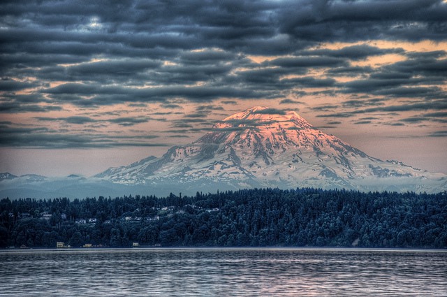 Ben_Grey_RainierSunset